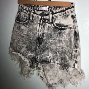 ONE X TEASPOON DENIM SHORTS